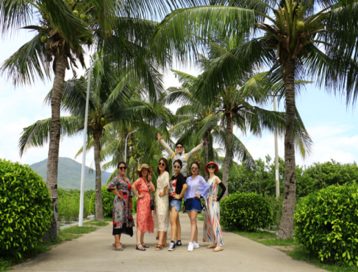 AG尊龙凯时新材天津分公司员工及家属三亚行